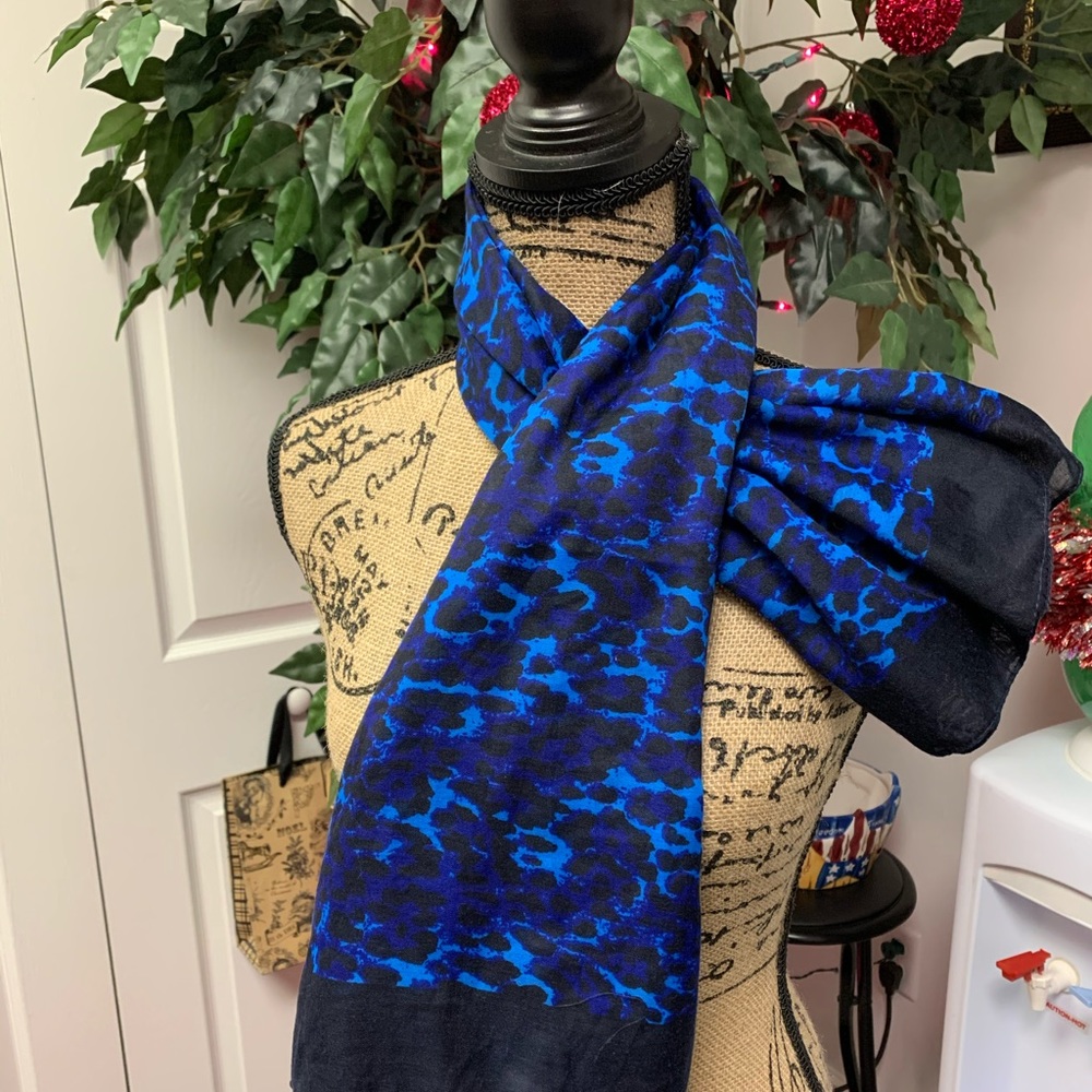 Forever 21 Navy Blue Scarf